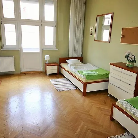 아파트 Big 2bd Flat In Cool Area U Smaltovny